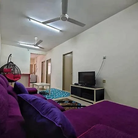 Nourina Homestay Gambang Exterior photo