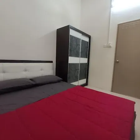 Nourina Homestay Gambang Exterior photo